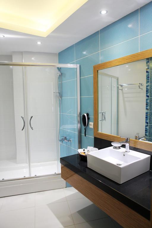 Ege Sevilen Hotel Turgutlu Habitación foto